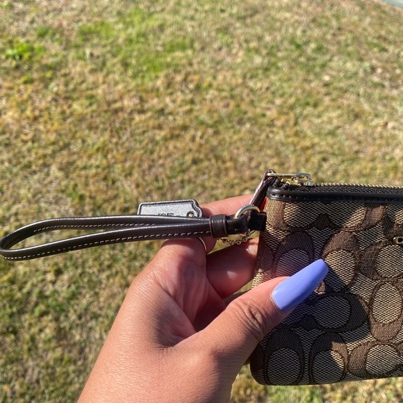COACH signature wristlet , NWT - Picture 10 of 14